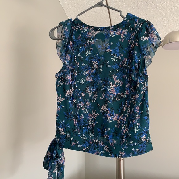 Banana Republic blouse - Picture 3 of 4